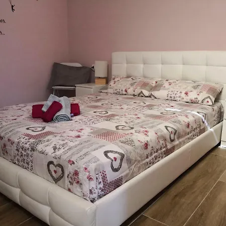 Ts Casa Di Tamara E Sergio * طوستا ديل سيلونثيو